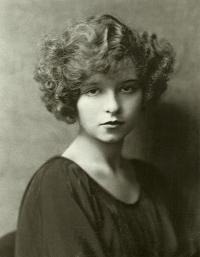 Clara_Bow_portrait_2.JPG