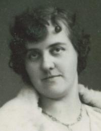 RUEST-Marie-Jeanne-portrait-1925.jpg