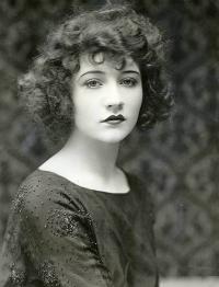 studio-portrait-movie-star-betty-compson-1920s.jpg