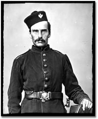 11574_man_in_uniform_520.jpg