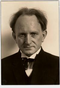 August-Sander-1925.jpg