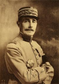 Buat_portrait.jpg