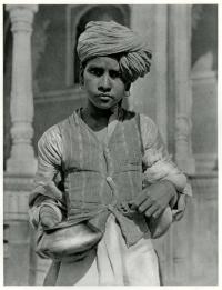 Portrait-of-a-Young-Boy-in-the-Street-of-Jaipur.jpg