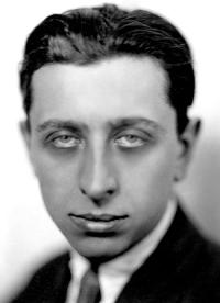 Robert-Desnos-1900-1945-French-poet-1927.jpg