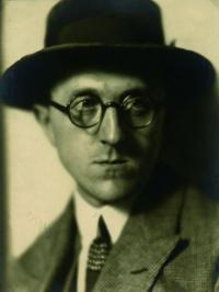 bhd_grewenig_portrait_1923.jpg