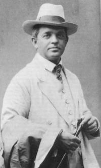 carl-nielsen-portrait-300-500.jpg