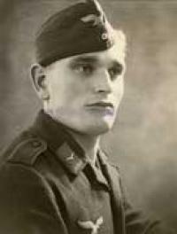 siegl_robert_1920_portrait_1941.jpg