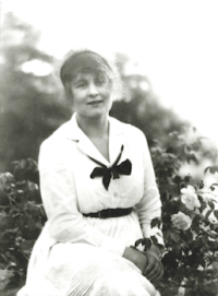 Ruth-Ellen-Whitbr.png